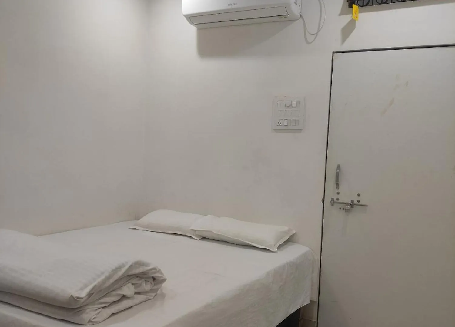 Savitri Home Stay Varanasi